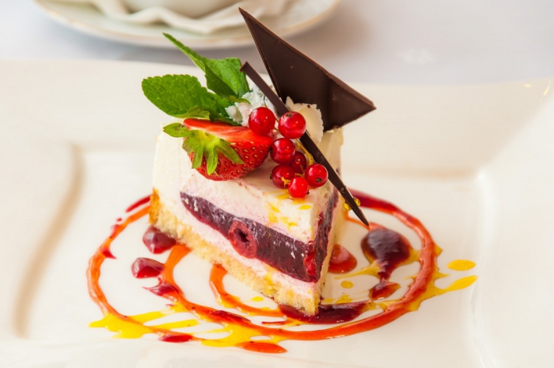 boulangerie-SANARY SUR MER-min_the_cake_dessert_eating_bun_colorful_sweet_dish_taste_cake_with_cream-941034